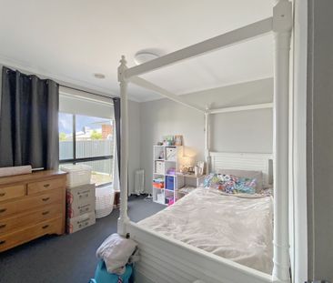 74 Grainger Parade, Lucas - Photo 4