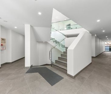 7/2 Howard Court, Clayton - Photo 4