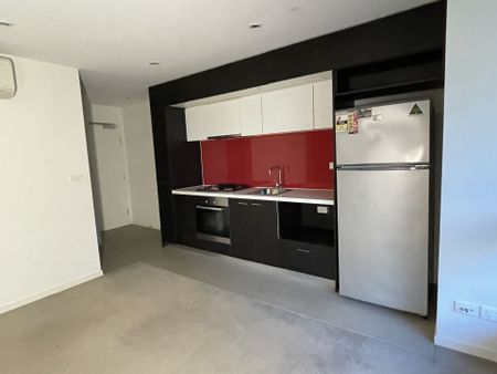 708/5 Sutherland Street, Melbourne - Photo 5