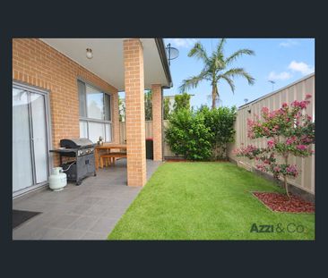 Prime Location! - Photo 6