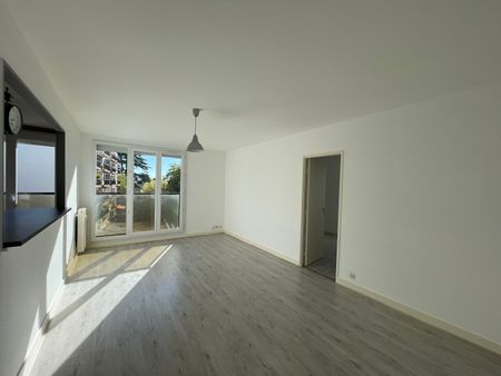 Location Appartement 2 pièces 52m² ORLEANS 45100 - Photo 2