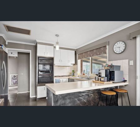 20 Princetown Avenue, Craigieburn, Vic 3064 - Photo 5