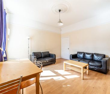 3 bed flat to rent in Sackville Road, Newcastle Upon Tyne, NE6 - Photo 1