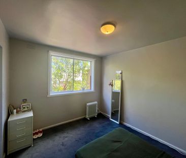 Cosy One Bedroom Unit in Richmond - Photo 6