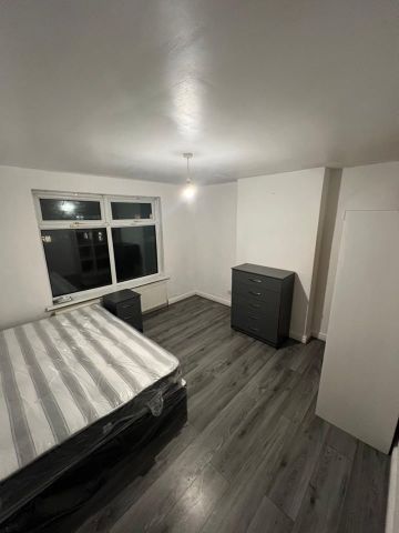 Room in a Shared House, Melrose Road, B20 - Photo 2