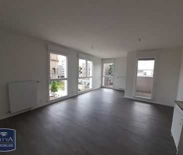 Location Appartement 3 pièces 62m² NEUILLY SUR MARNE 93330 - Photo 1