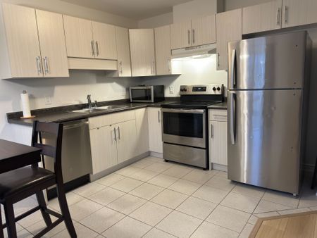 For Lease - 218 Heron Street, Welland, Ontario - Photo 2