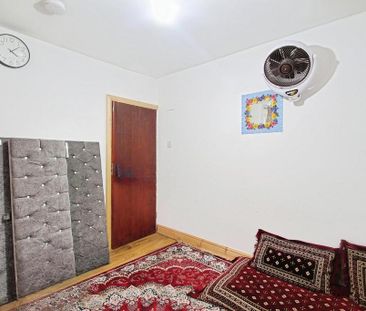 5 bedroom semi-detached house to rent - Photo 6