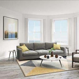 Melrose House, Granville Road, IP11 - Photo 1