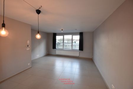 Volledig vernieuwde woning voorzien van nodige comfort - Photo 4