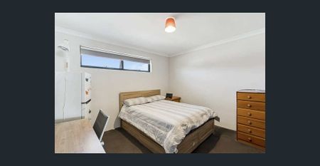 Prime property in plum location! - Photo 4