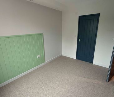 Southgate Avenue Room D - Photo 1