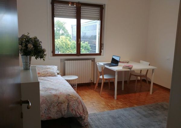 Via Luigi Pellizzo, Padova, Veneto 35128