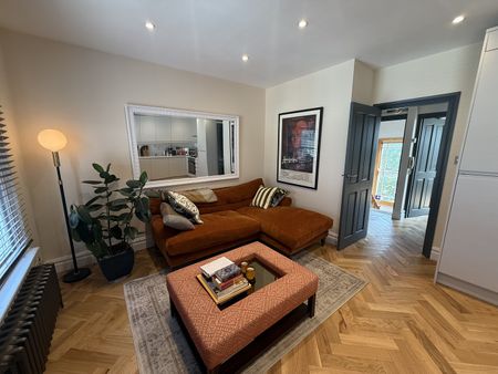2 Bed Flat, Woodstock Rd, N4 - Photo 2