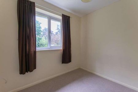 Frank Brookes Road, Cheltenham, GL51 - Photo 4