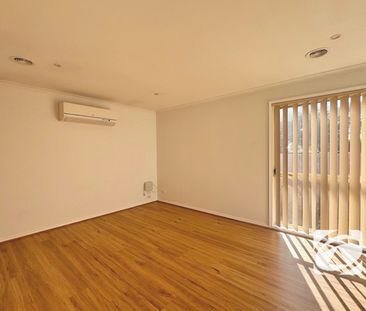 COMFORTABLE & CONVENIENT 3-BEDROOM FAMILY HOME! - Photo 3