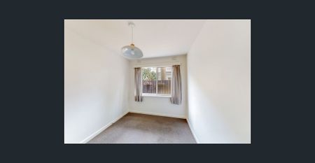 FITTED OUT TO PERFECTION - Photo 3