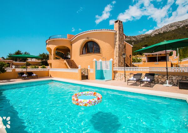 Rent villa TERESA