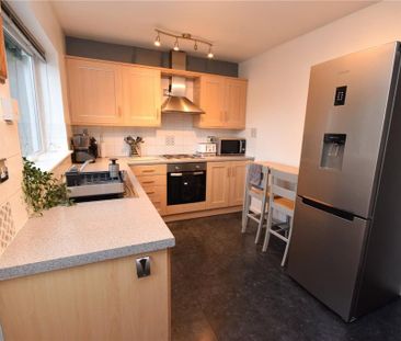 2 bedroom semi-detached house to rent - Photo 4