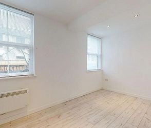 Sandgate Road, Folkestone, CT20 1AL, Kent - Photo 2