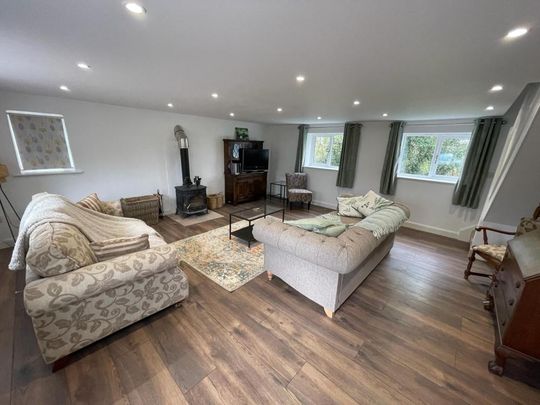 2 bedroom detached house to rent - Photo 1