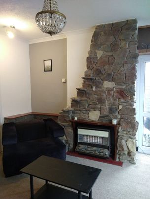 Double Loft Room- Easy City Access - Photo 1