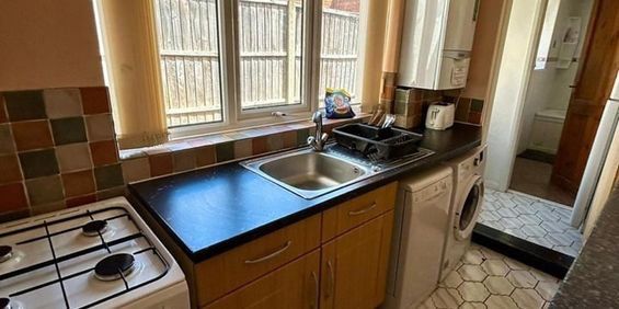 Room in a Shared House, Leslie Road, B16 - Photo 3