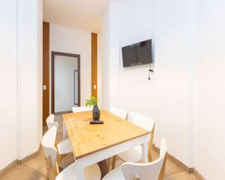 Viale Emilio Caldara, Milan, Lombardy 20122 - Photo 3