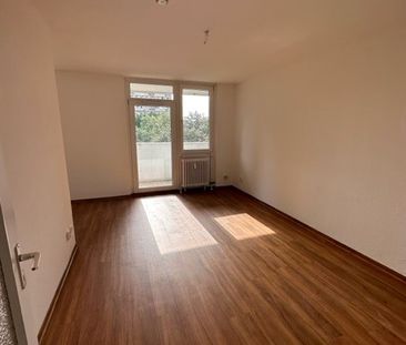 Praktisch geschnittene 1-Zimmer-Wohnung mit Balkon zu vermieten! - Foto 2