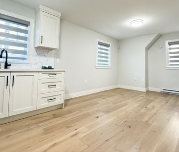 Delta Coach House – Brand New, Private Entry, Great Location. - Photo 5