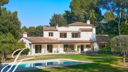 Maison à louer Mougins, Cote d'Azur, France - Photo 4