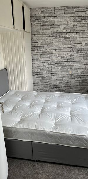 Wynters Room 4 - Photo 1