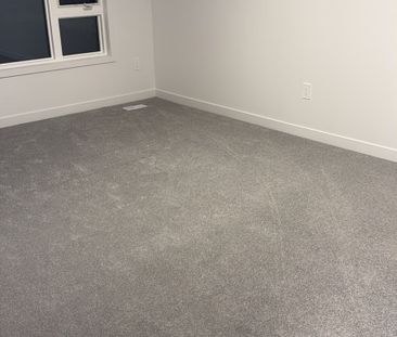For Lease - 4 Red Oak Common, Cambridge, Ontario - Photo 4