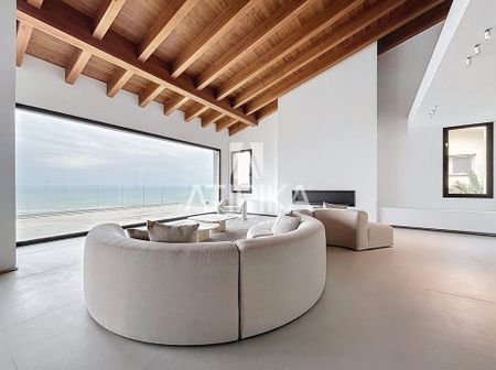 Bellamar, Castelldefels, Catalonia 08860 - Photo 2