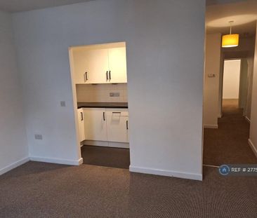 2 bedroom flat to rent - Photo 6