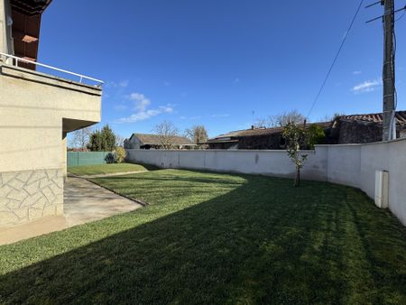 À Louer : Magnifique Maison 4 pièces à Marennes Marennes (69970) Le bien en vidéo - Photo 5