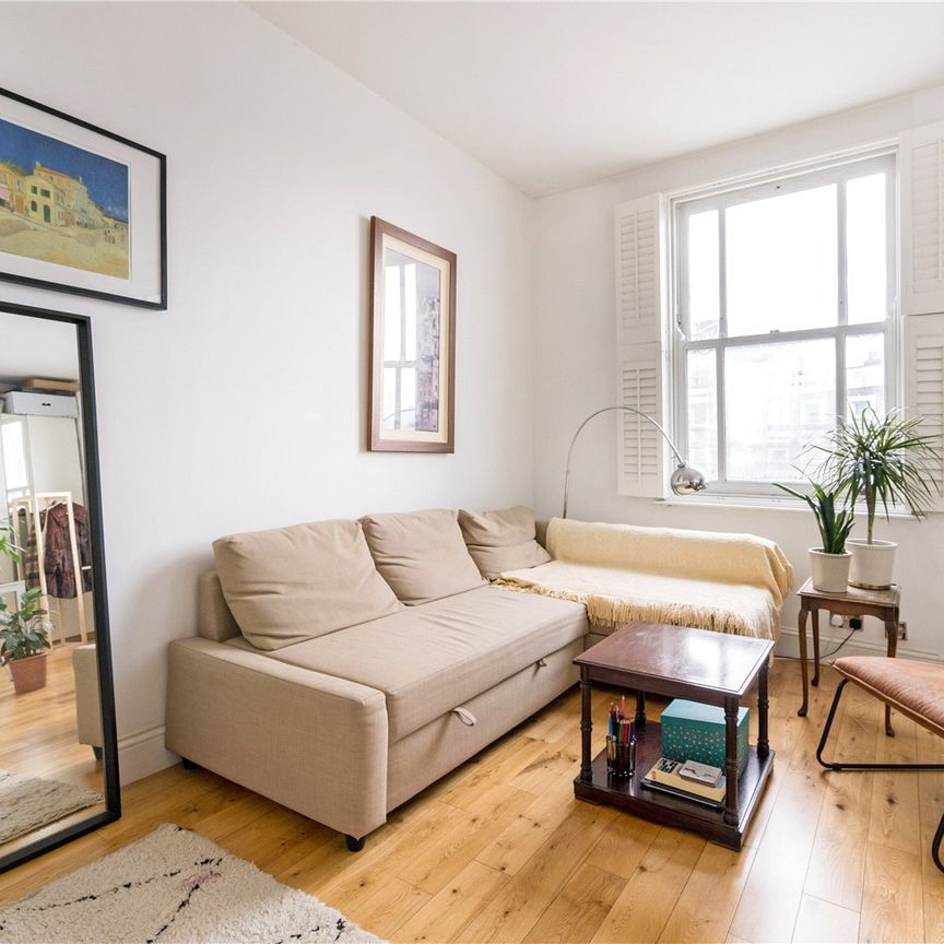 Kerrington Court, North Kensington, W10, London - Photo 1