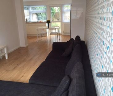 1 bedroom in a house share to rent - Photo 4