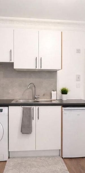 House share to rent - Photo 1