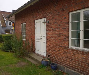 Ängelholmsvägen, Laholm - Photo 2