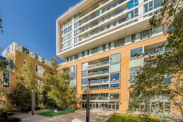 1 Spectrum Way, Wandsworth, SW18 - Photo 1