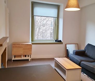1 Bed Flat, Edinburgh, EH11 - Photo 2
