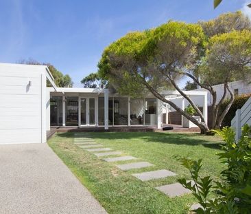 8 Ernest Court, Portsea - Photo 2