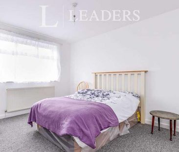 Flat Above Horsebridge Veterinary P, Lower Horsebridge, Hailsham, BN27 - Photo 5