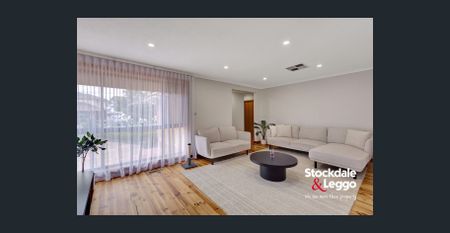 Charming Triple-Fronted Brick Residence in a Prime Location - Photo 2