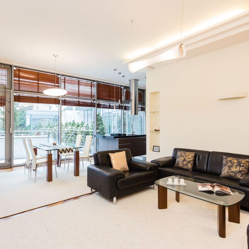 Apartament w budynku z basenem | CENTRUM - Zdjęcie 1