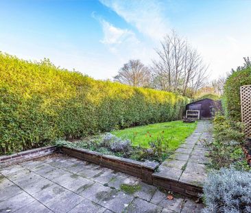 2 bedroom terraced house to rent - Photo 4