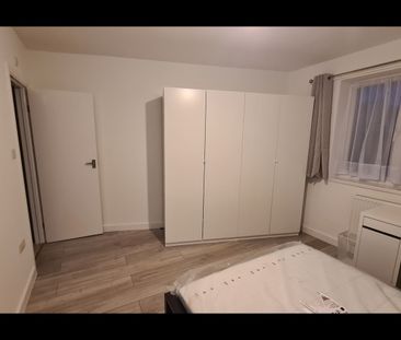Room in a Shared House, Rayners Lane, HA2 - Photo 2
