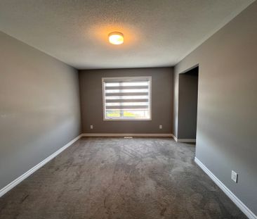 For Lease - 965 Fameflower Street, Barrhaven, Ontario - Photo 3