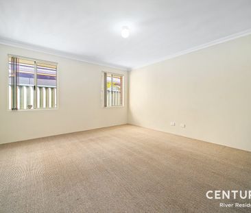 Spacious & Homely 4x2x2 In Quiet Area - Photo 2